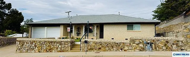 2101 N Juniper Ave — Photo 1