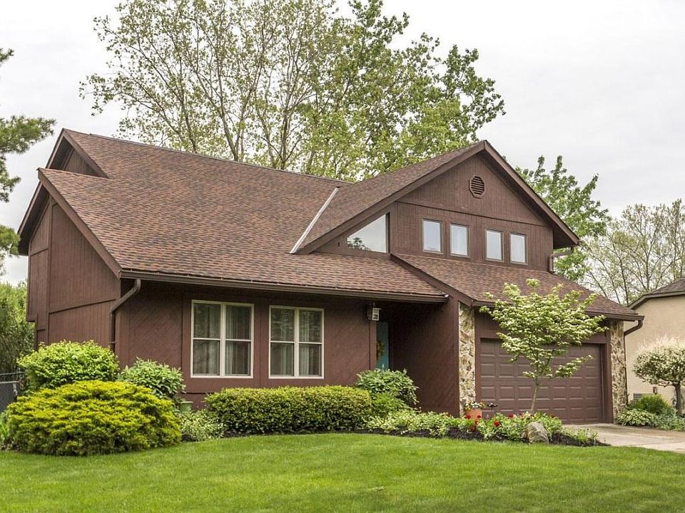 1st image of 658 Vancouver Dr