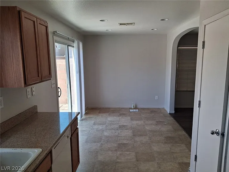 8011 Torremolinos Ave — Photo 2