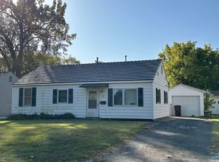 128 Winding Ln, Rantoul, IL 61866