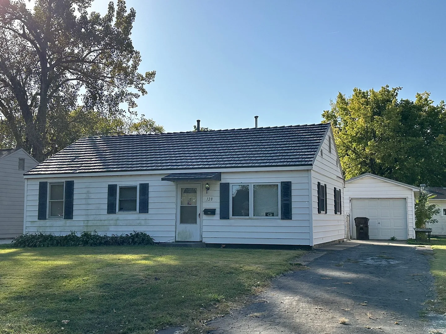 128 Winding Ln photo 1