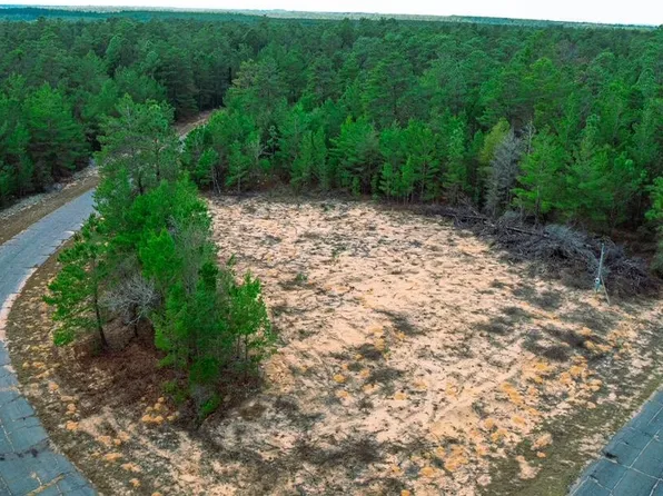 2146 Rockford Dr, Chipley, FL 32428