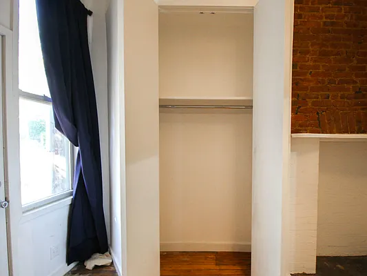 Rented by Nooklyn NYC LLC | media 50
