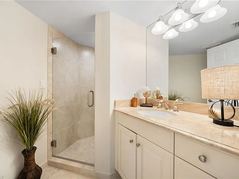 4901 Gulf Shore Blvd N #1604 — Photo 18
