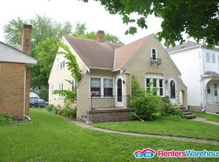 2104 Randolph Ave, Saint Paul, MN 55105