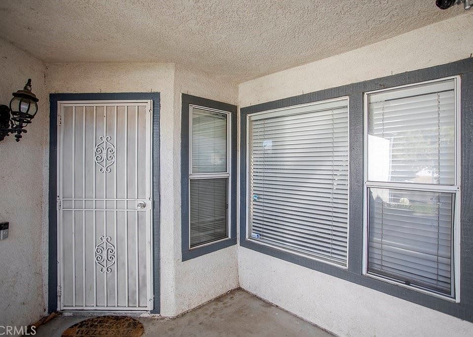 1st image of 23951 Pine Smoke Pl