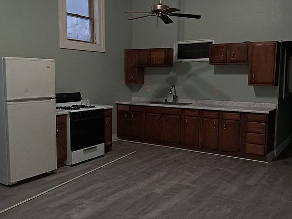 5th image of 1402 7th Ave #1E