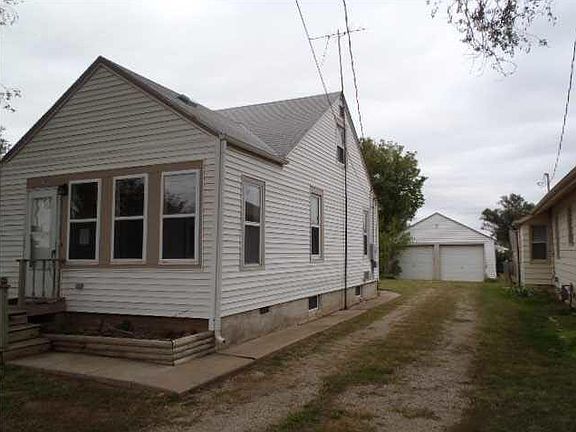 2nd image of 1306 S Grand Ave