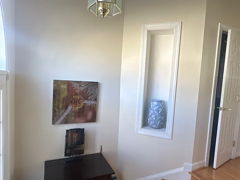 556 Longhorn Cres — Photo 36