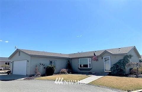 1st image of 5 Laguna Pl W