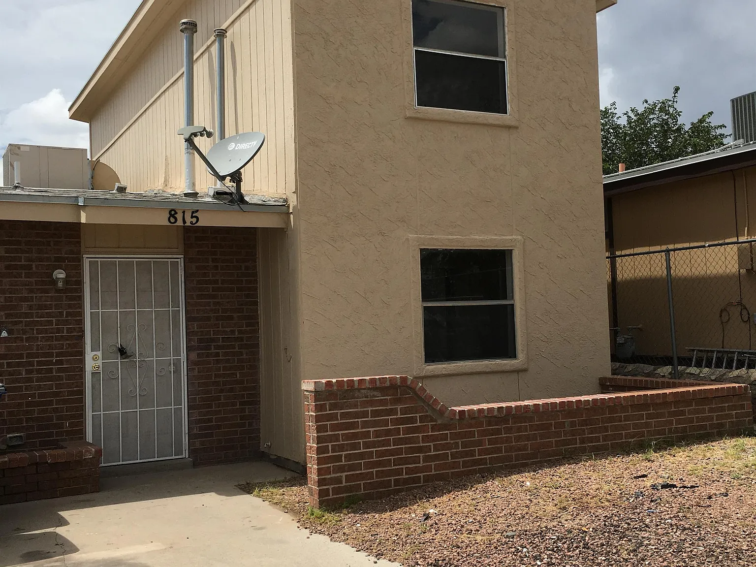 815 Silvestre - 1 — Photo 2