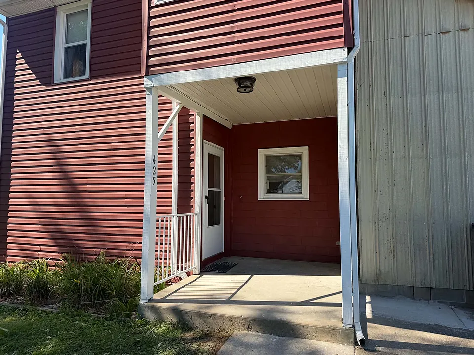 425 State St #425