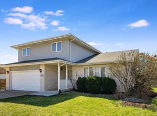 279 Shenandoah Dr, Romeoville, IL