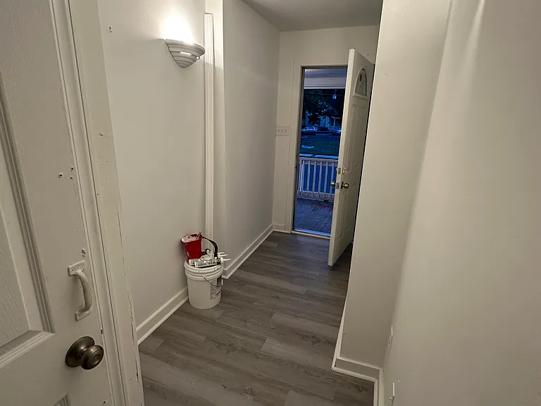 607 Church St — Photo 2