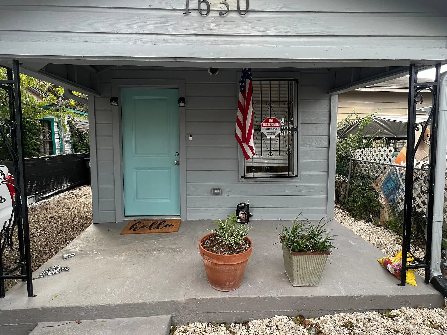 1630 San Patricio St — Photo 1