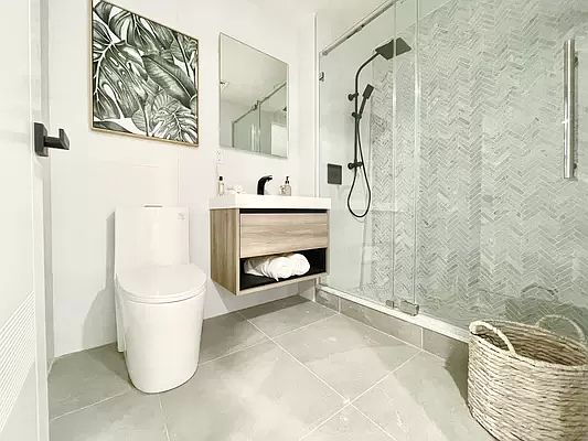 4th image of 146-17 Northern Blvd #2F