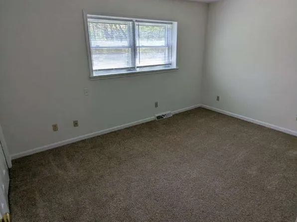 67 Pleasant Hill Rd APT D, Harrisonburg, VA 22801