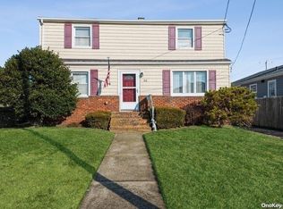 94 Overton St, Freeport, NY 11520