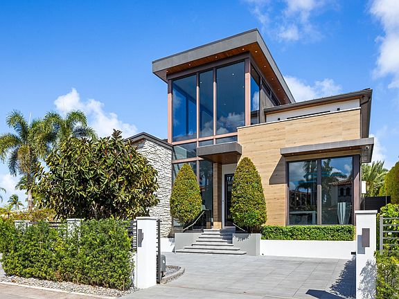 4th image of 424 Coconut Isle Drive