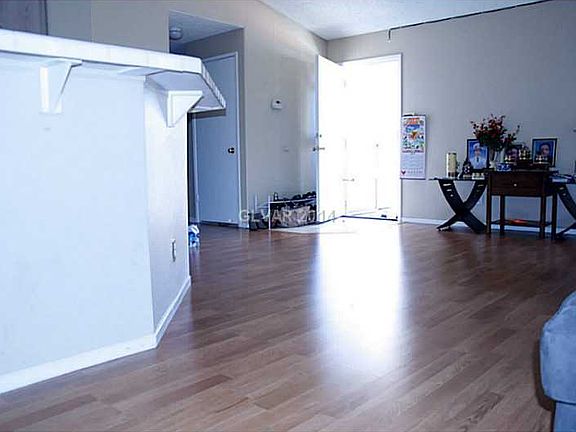 3rd image of 7908 Lago Vista Ln Unit 204