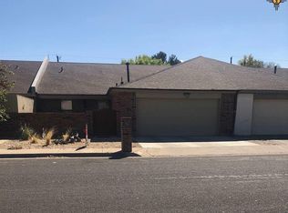 1103 W Caprock St, Hobbs, NM 88240