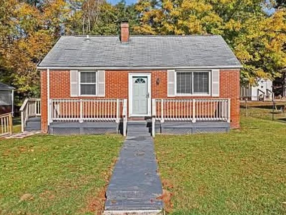3rd image of 2506 White Oak Ave