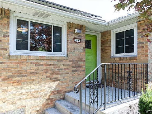 2nd image of 40 Lennox Ave