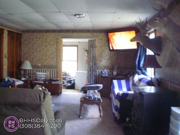 2nd image of 660 Park Ave