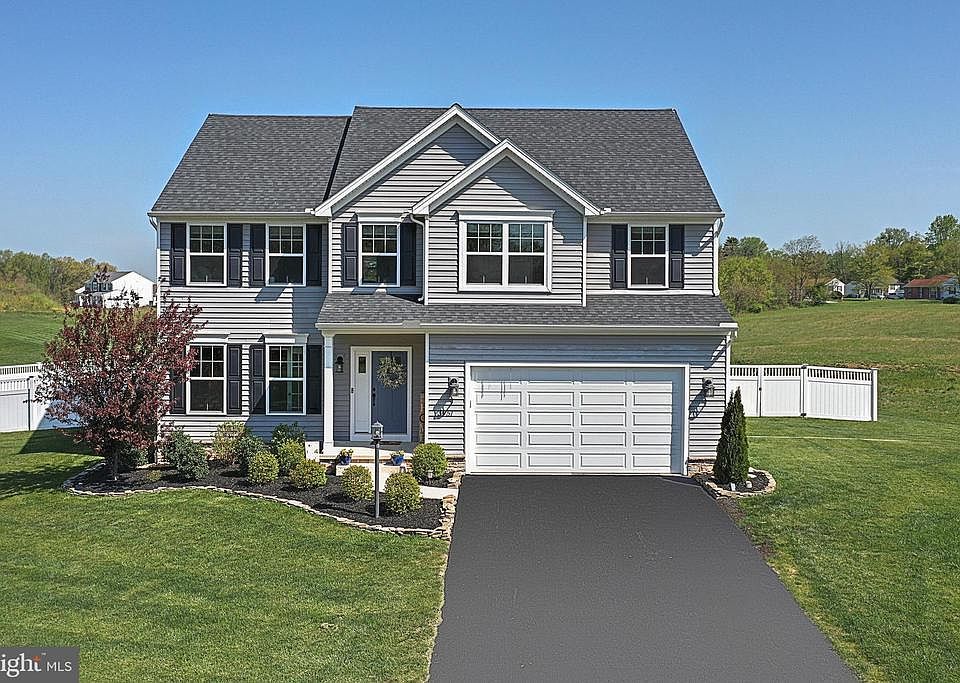 1st image of 3451 Fox Pointe Ln