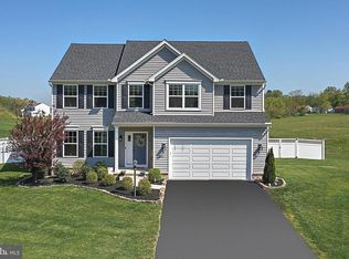 3451 Fox Pointe Ln, York, PA 17404