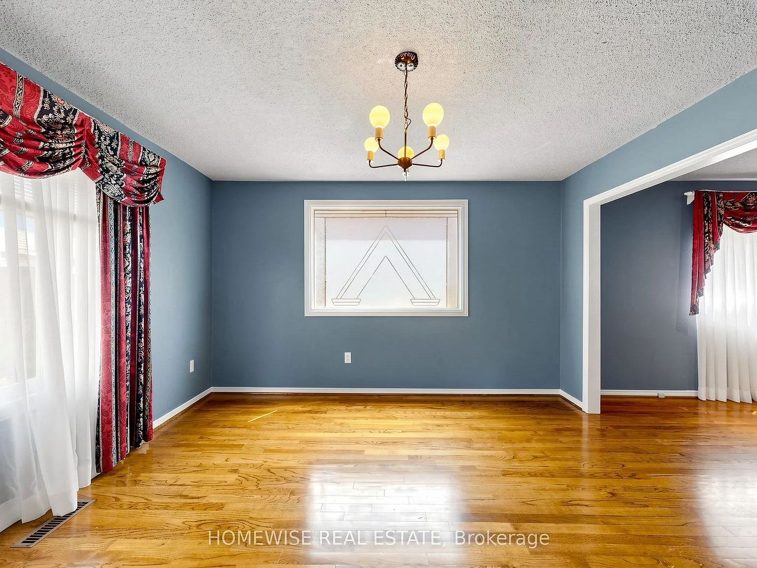 6 bed, $5,500 — Photo 2