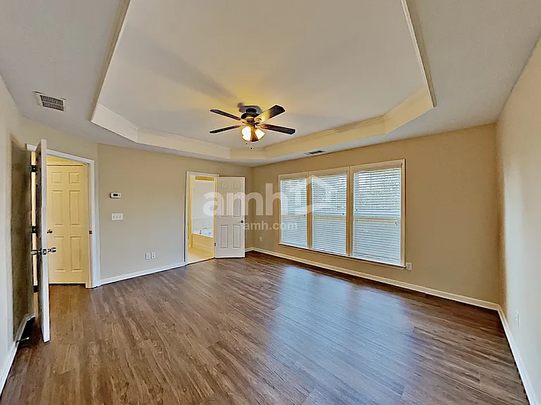 818 Poplar Ter — Photo 11