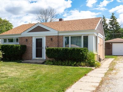 2721 Eisenhower Dr, Des Plaines, IL, 60018