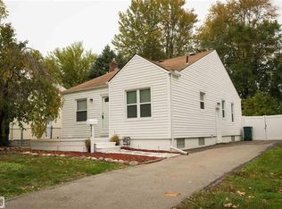 3010 Crooks Rd, Royal Oak, MI 48073