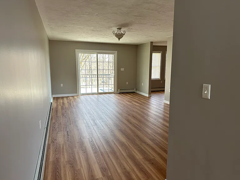 178 Middle St — Photo 7
