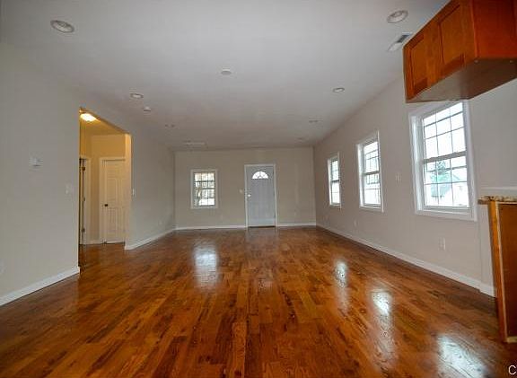 3rd image of 165-167 Amsterdam Ave