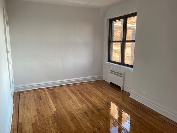 4th image of 160 Beach 117 St #6M