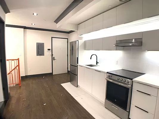 3rd image of 1080 Bergen St #1C