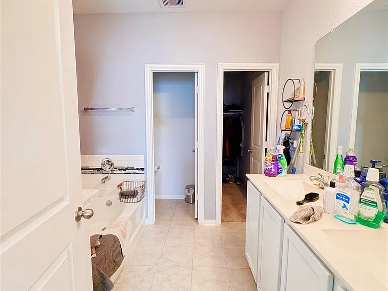 14211 Alberta Spruce Ln — Photo 18