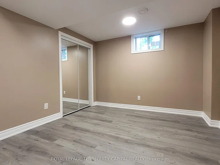 144 Garner Ave #LOWER — Photo 13