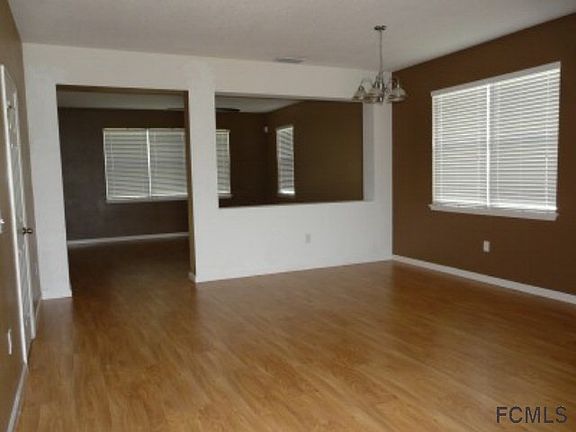 5th image of 44 Rollins Ln