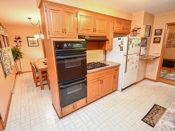 3rd image of 4650 N Delco Ave