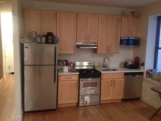 Rented by PMG Real Estate  | media 34