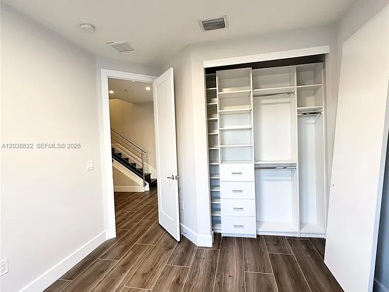 10560 NW 63rd Ter — Photo 33