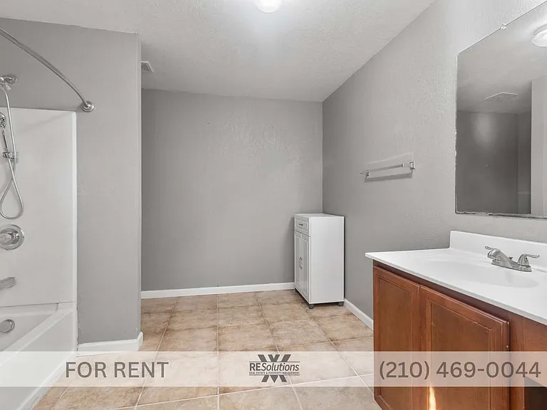203 Shadbush St — Photo 9