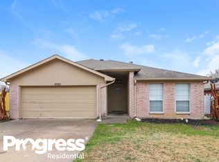 10301 Pleasant Mound Dr, Fort Worth, TX 76108