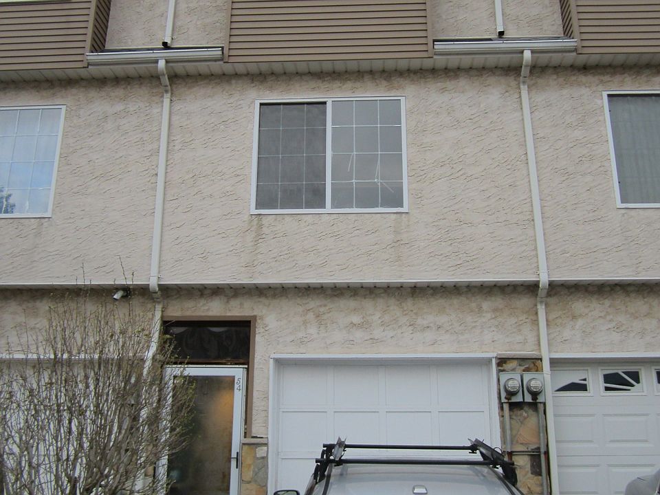 1st image of 54 Long Pond Ln
