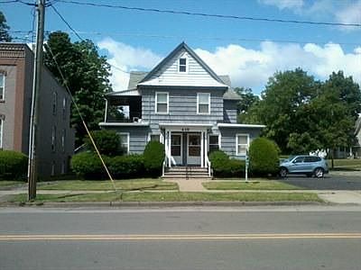 1st image of 419 Walnut St