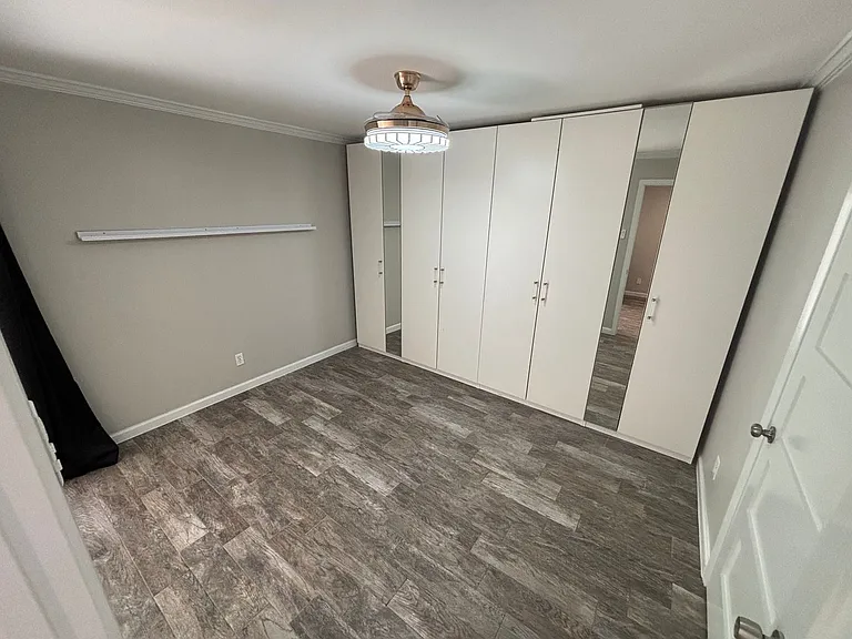 4044 Buena Vista St #111 — Photo 11