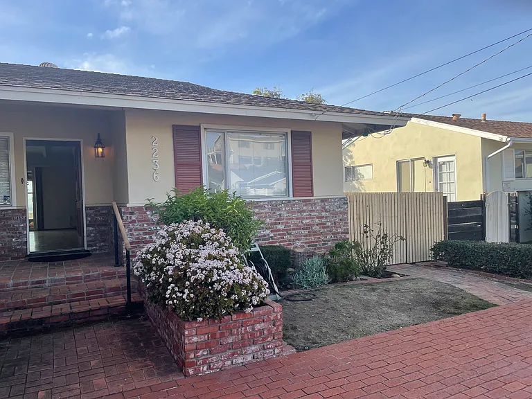 2236 Penrose St — Photo 1